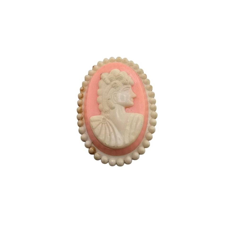 Vintage Hong Kong Huge Plastic Cameo Brooch (A1678)